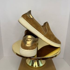 UGG Cas Slip-On Sneakers – Women’s Size 6.5 – Chestnut Suede – With Box - EUC